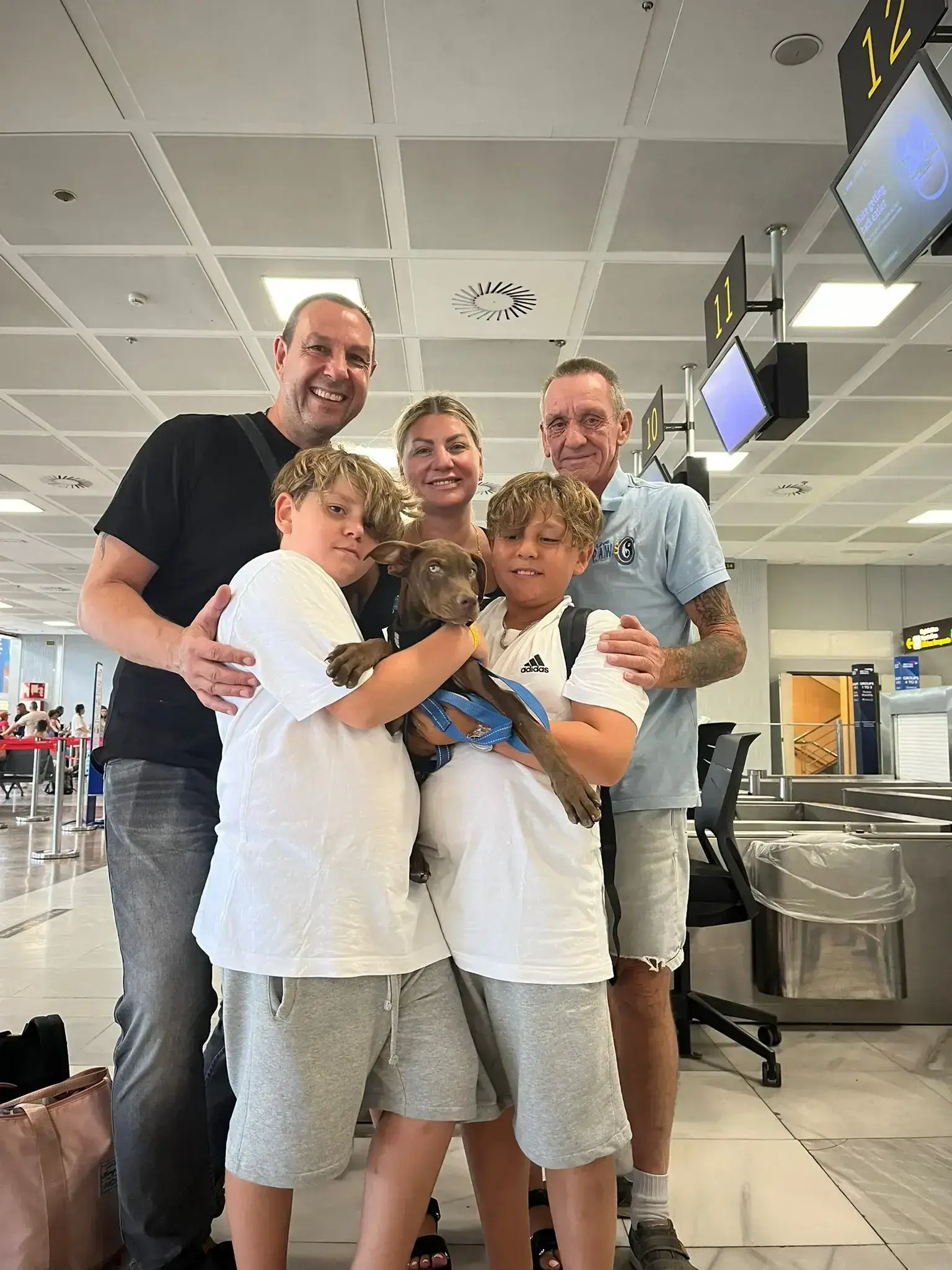 Paulo arrives in Holland.
