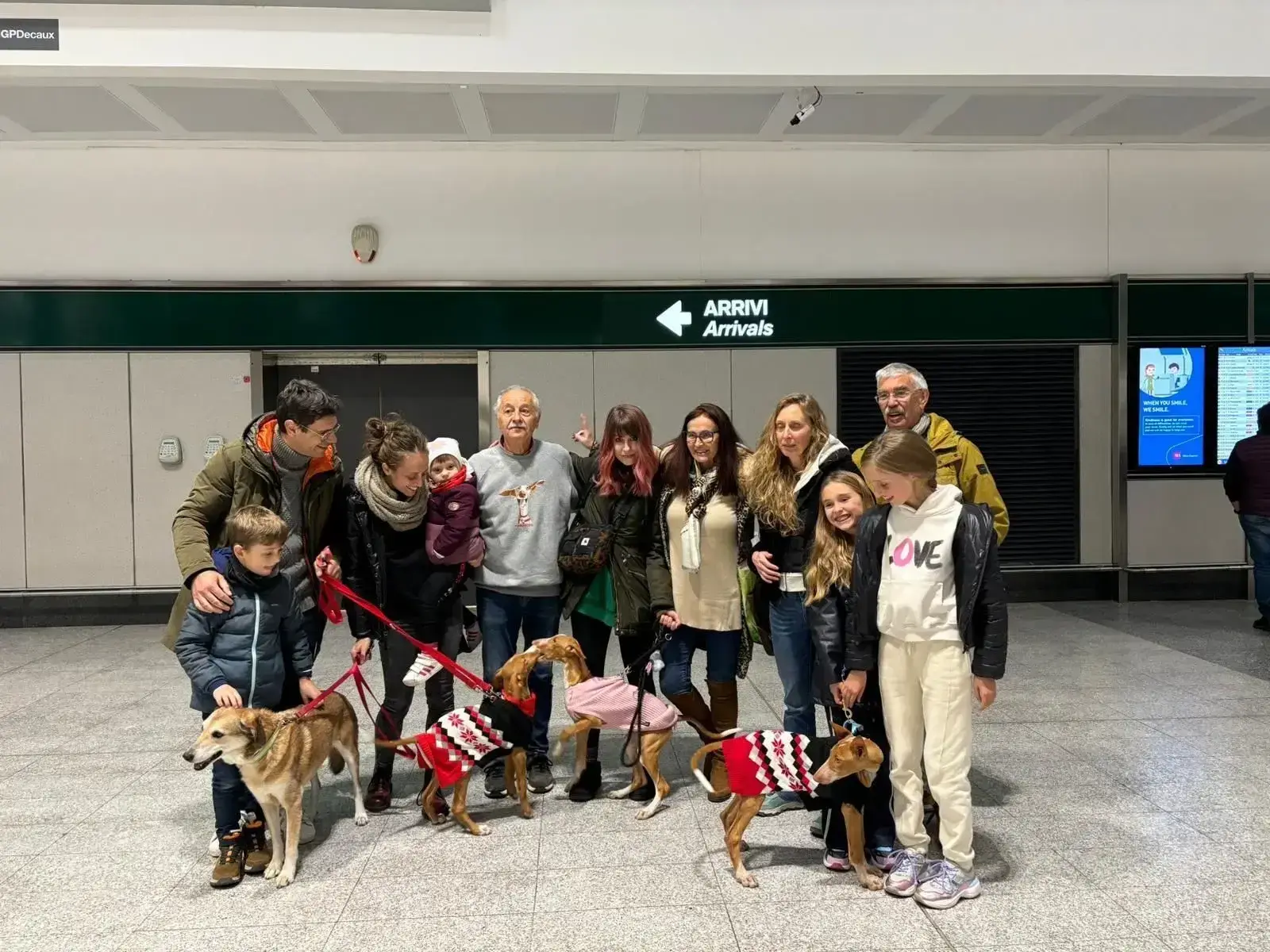 5 fly off to Italy .